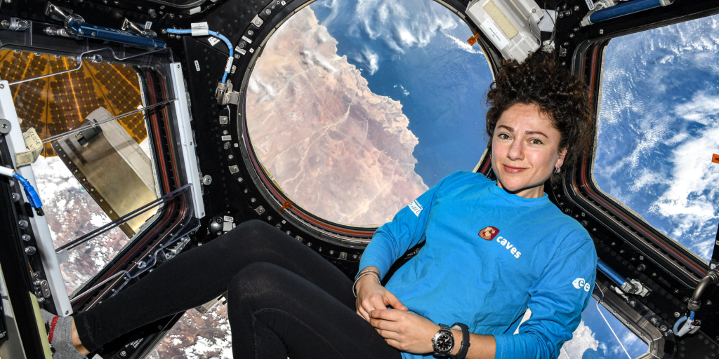 The fascination of space for the classroom (webinar series)